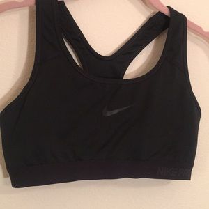 Nike Pro Sports Bra